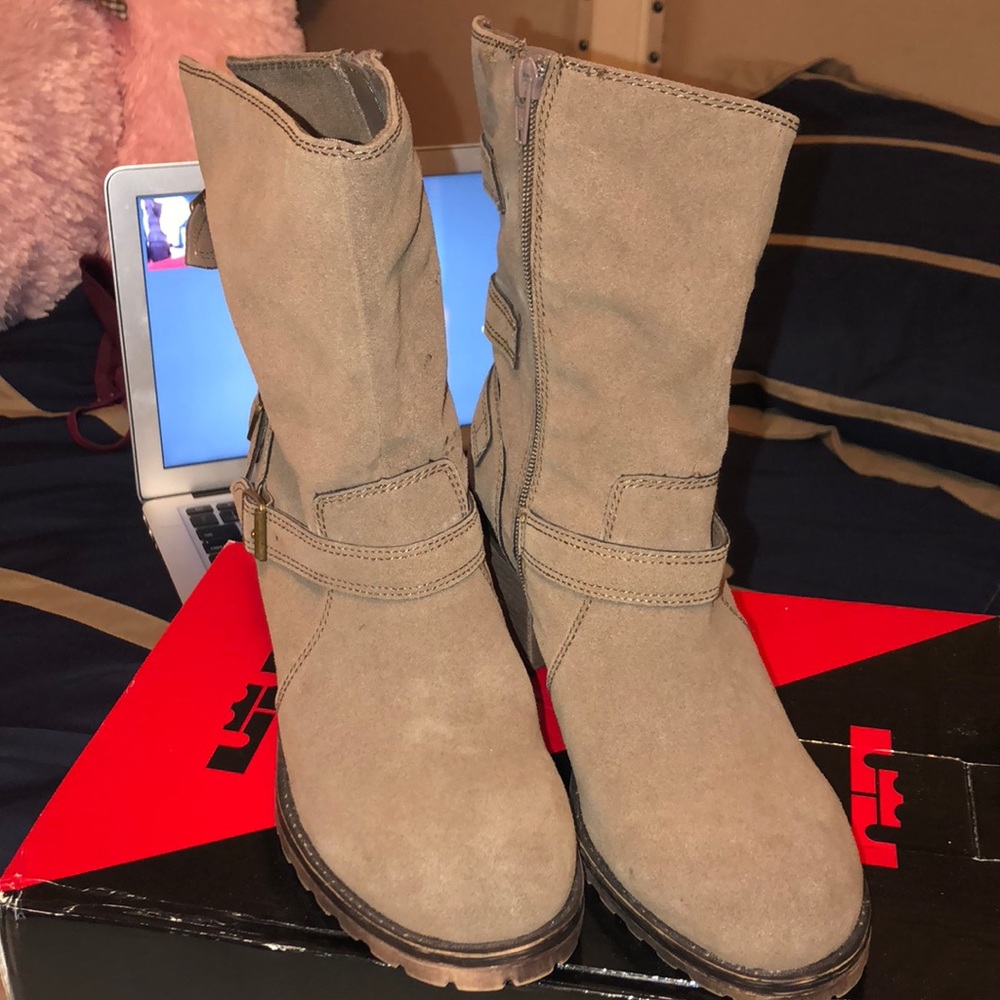 Tan Boots
